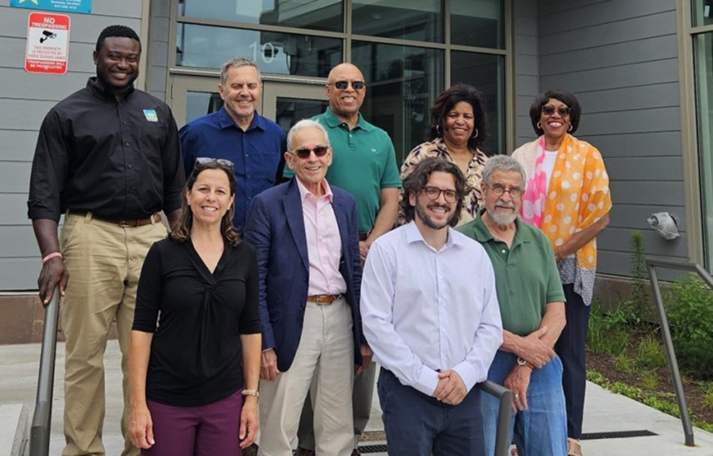 DHK Architects Inc., Bald Hill Builders and CSNDC mark completion and opening of Four Corners Plaza